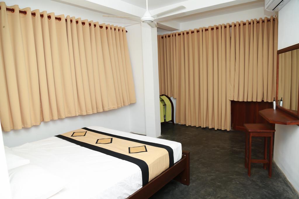 Four Season Guest House Tangalle Eksteriør billede
